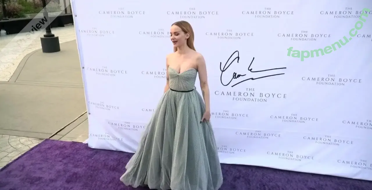 Dove Cameron nude photo #0089 (darkwingdove / dovecameron)