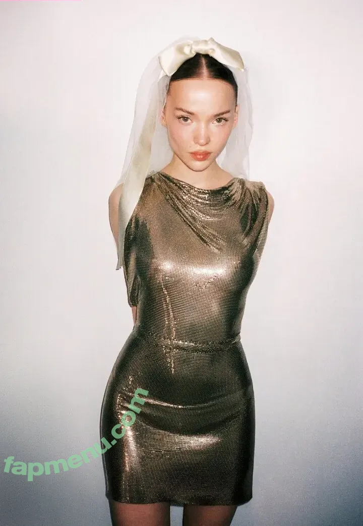 Dove Cameron nude photo #0303 (darkwingdove / dovecameron)