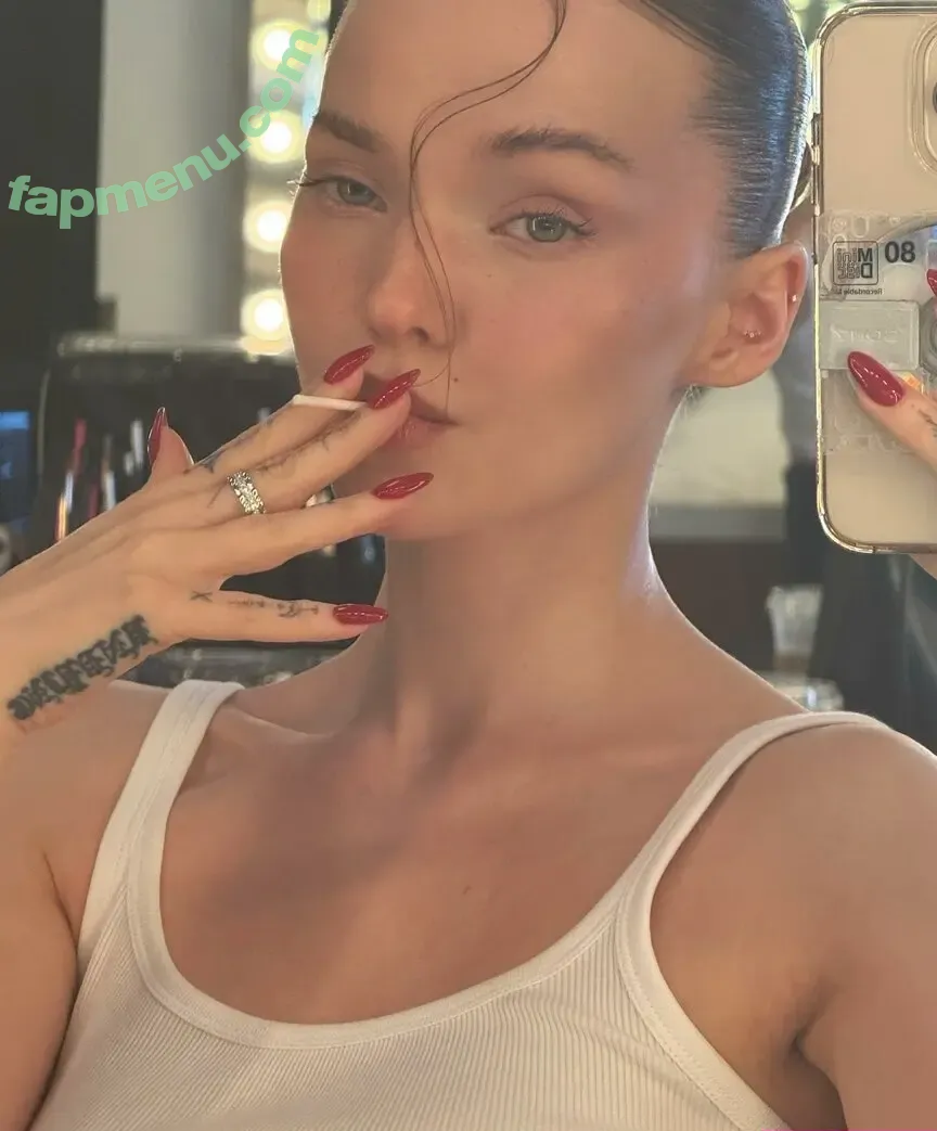 Dove Cameron nude photo #0315 (darkwingdove / dovecameron)