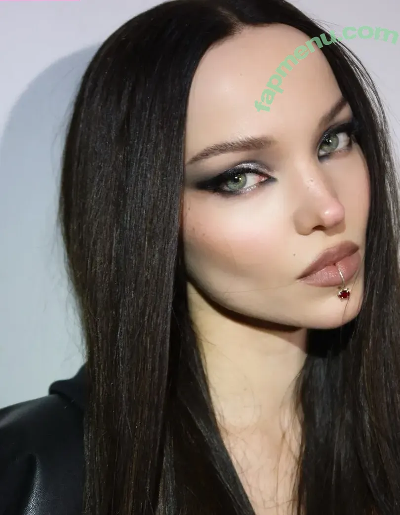 Dove Cameron nude photo #0392 (DoveCameron / darkwingdove / officialdovecameron)