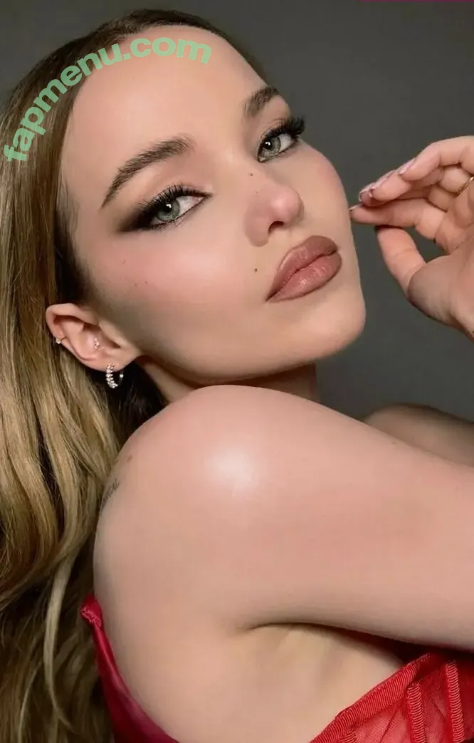 Dove Cameron nude photo #0511 (darkwingdove / dovecameron)