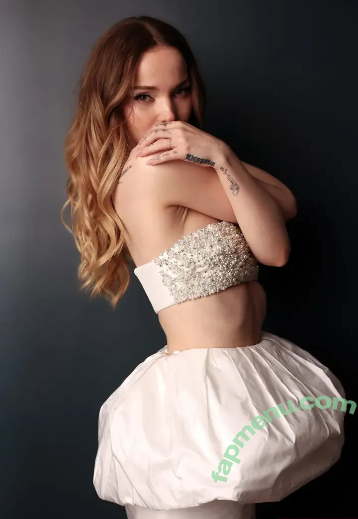 Dove Cameron nude photo #0542 (DoveCameron / darkwingdove / officialdovecameron)