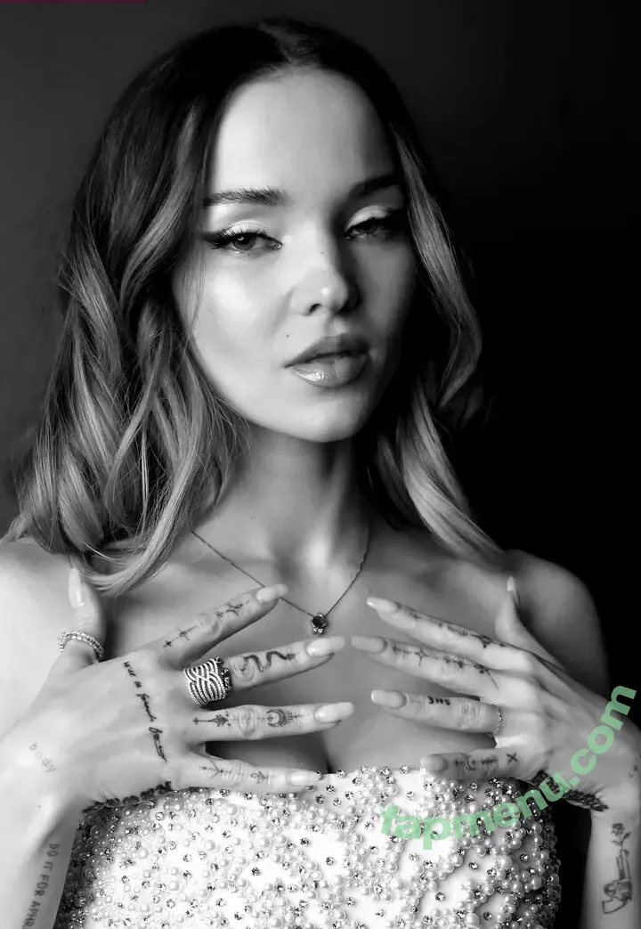 Dove Cameron nude photo #0546 (DoveCameron / darkwingdove / officialdovecameron)