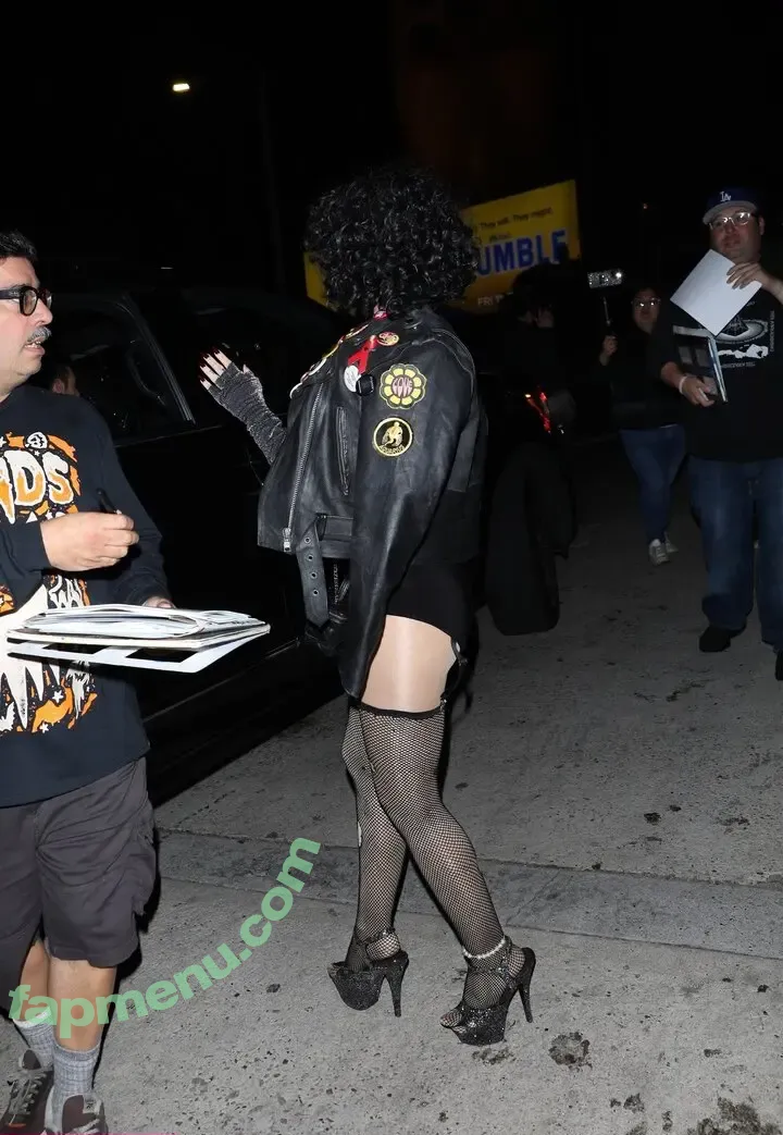 Dove Cameron nude photo #0582 (DoveCameron / darkwingdove / officialdovecameron)