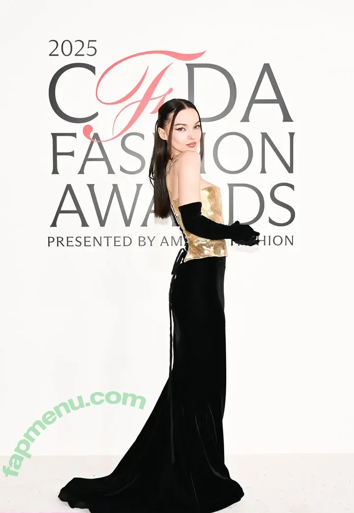 Dove Cameron nude photo #0614 (DoveCameron / darkwingdove / officialdovecameron)