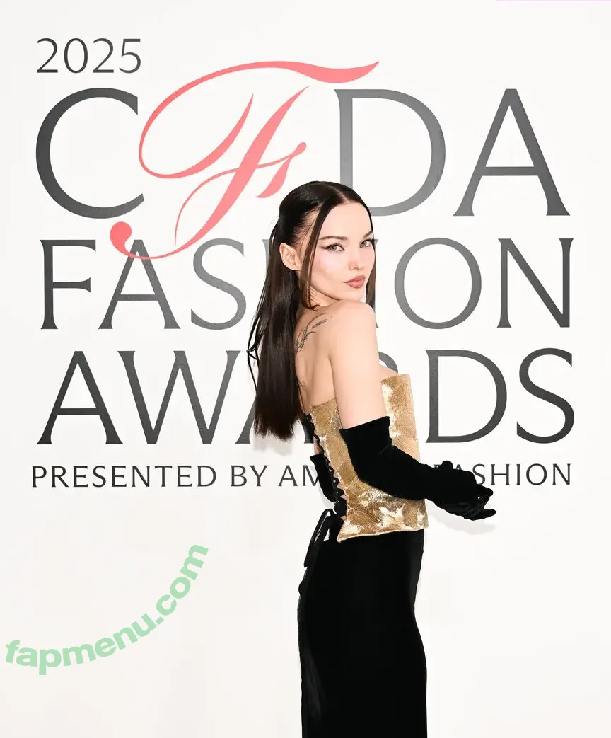 Dove Cameron nude photo #0615 (DoveCameron / darkwingdove / officialdovecameron)