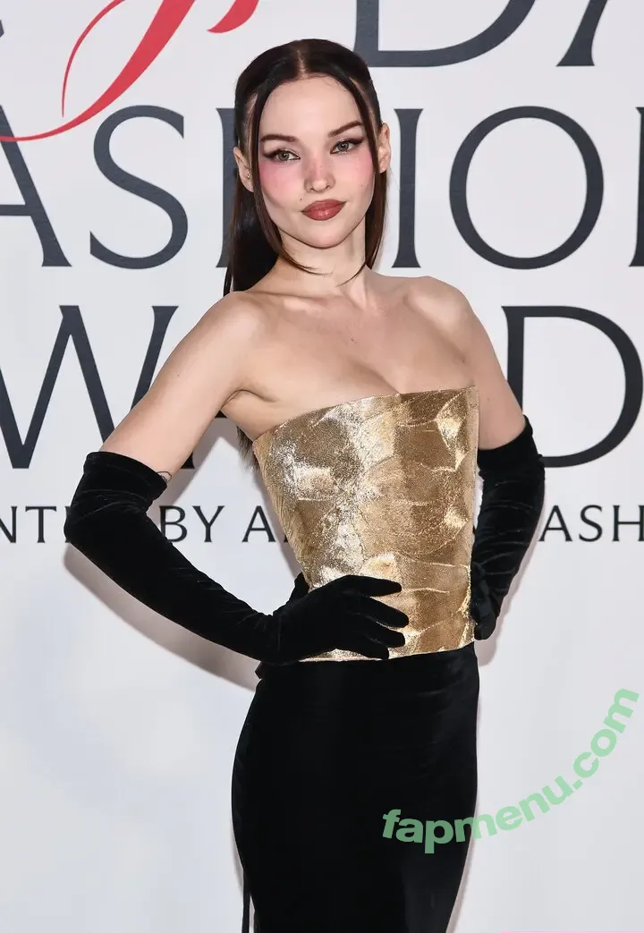 Dove Cameron nude photo #0636 (DoveCameron / darkwingdove / officialdovecameron)