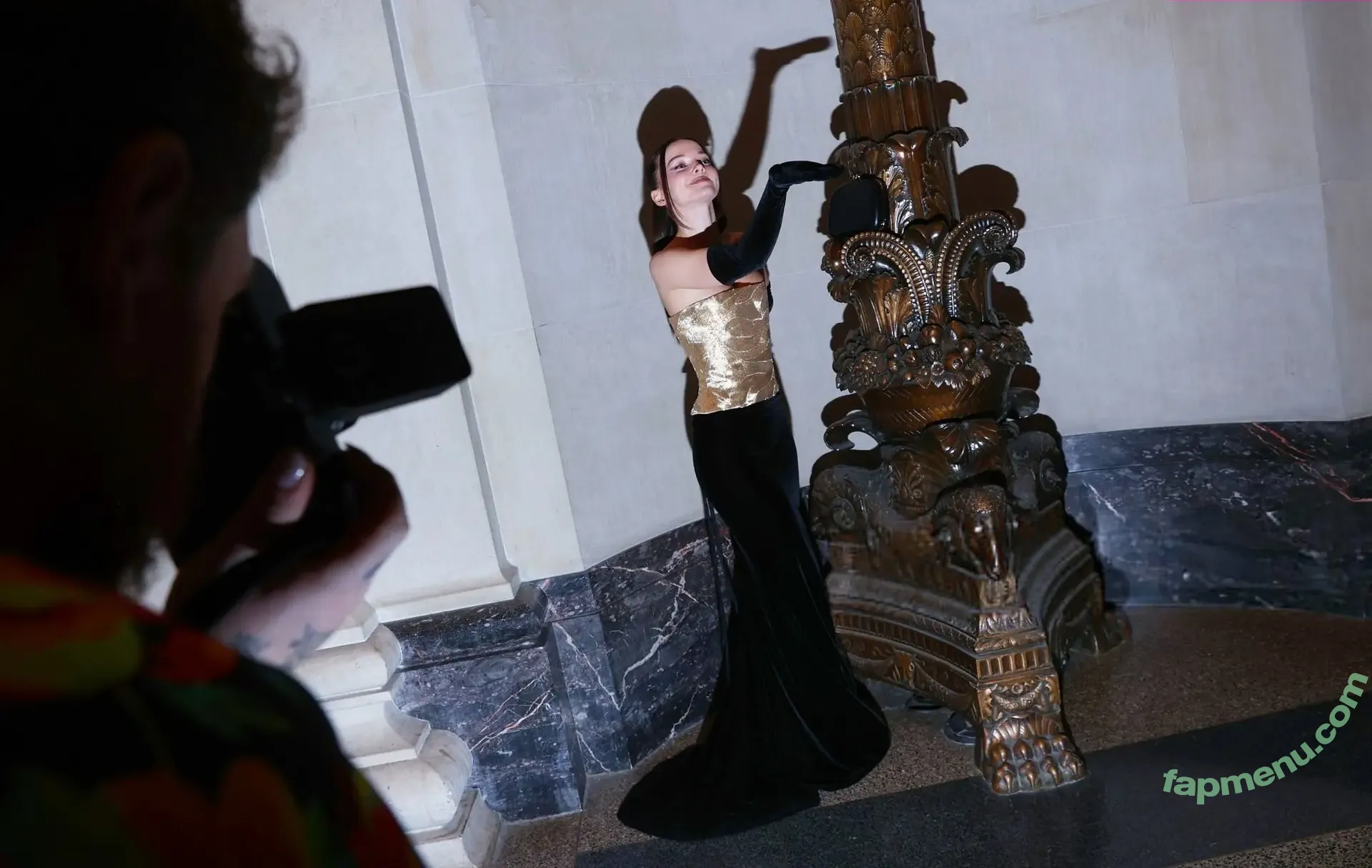 Dove Cameron nude photo #0670 (DoveCameron / darkwingdove / officialdovecameron)