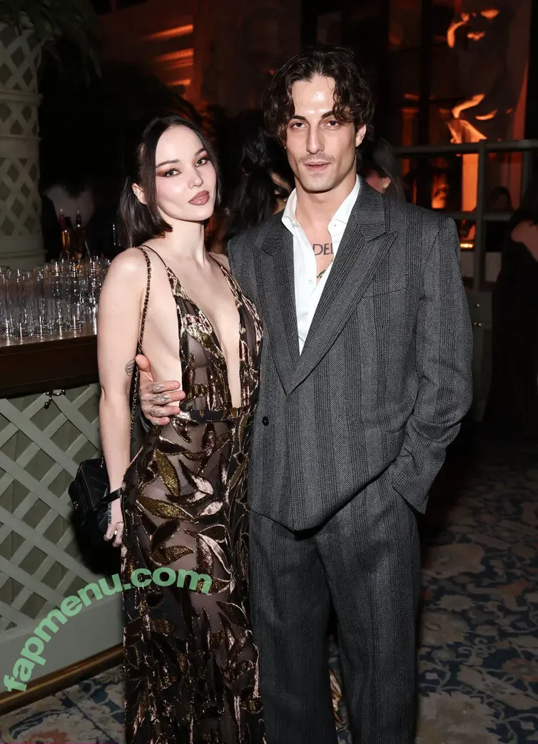 Dove Cameron nude photo #0683 (DoveCameron / darkwingdove / officialdovecameron)