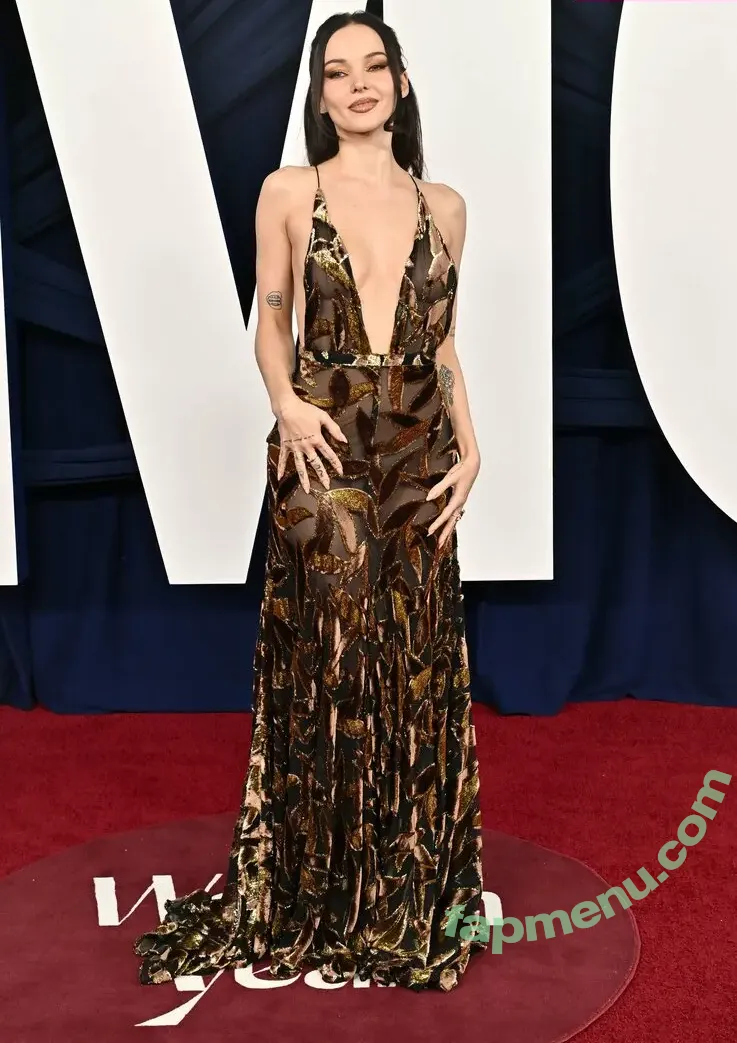 Dove Cameron nude photo #0686 (DoveCameron / darkwingdove / officialdovecameron)