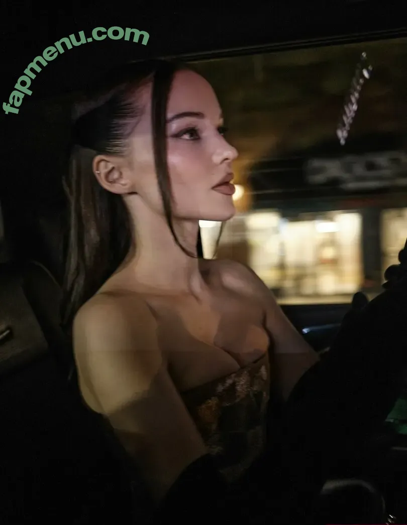 Dove Cameron nude photo #0707 (darkwingdove / dovecameron)