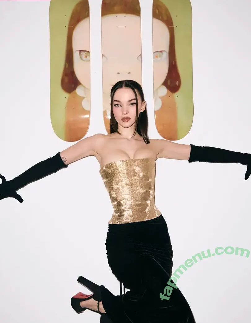 Dove Cameron nude photo #0710 (darkwingdove / dovecameron)