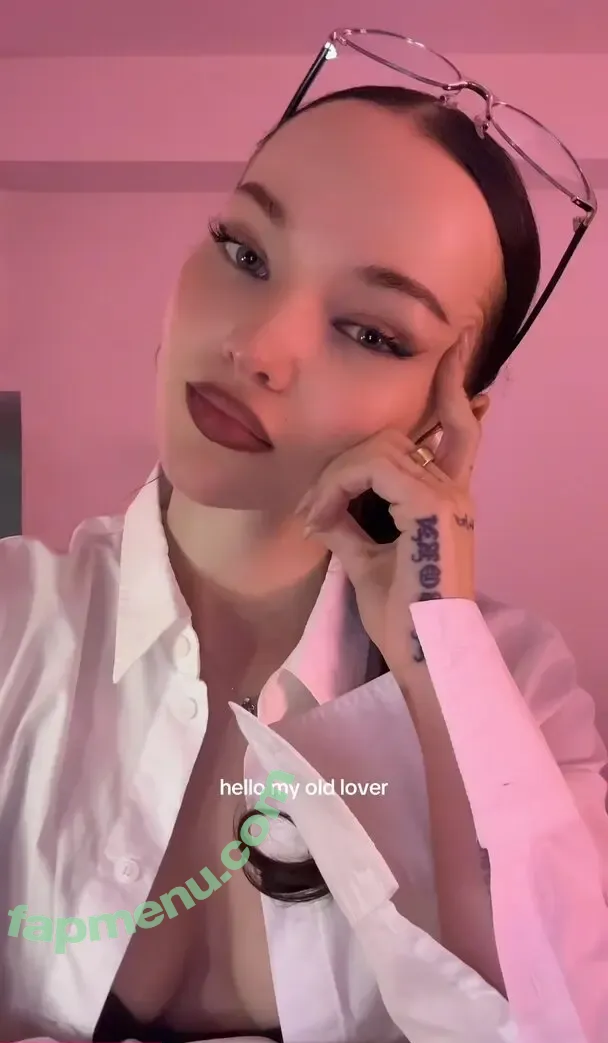 Dove Cameron nude photo #0719 (darkwingdove / dovecameron)