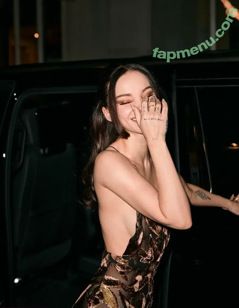 Dove Cameron nude photo #0730 (darkwingdove / dovecameron)