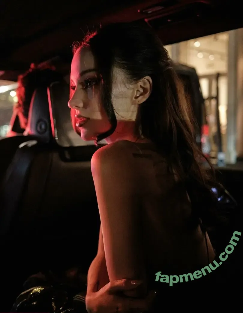 Dove Cameron nude photo #0734 (darkwingdove / dovecameron)