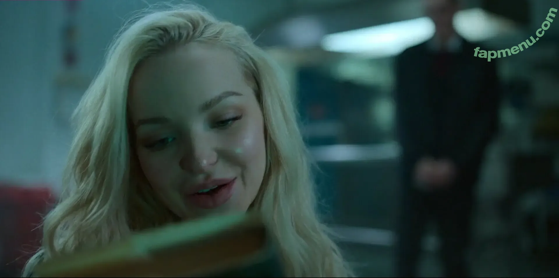 Dove Cameron nude photo #0736 (darkwingdove / dovecameron)