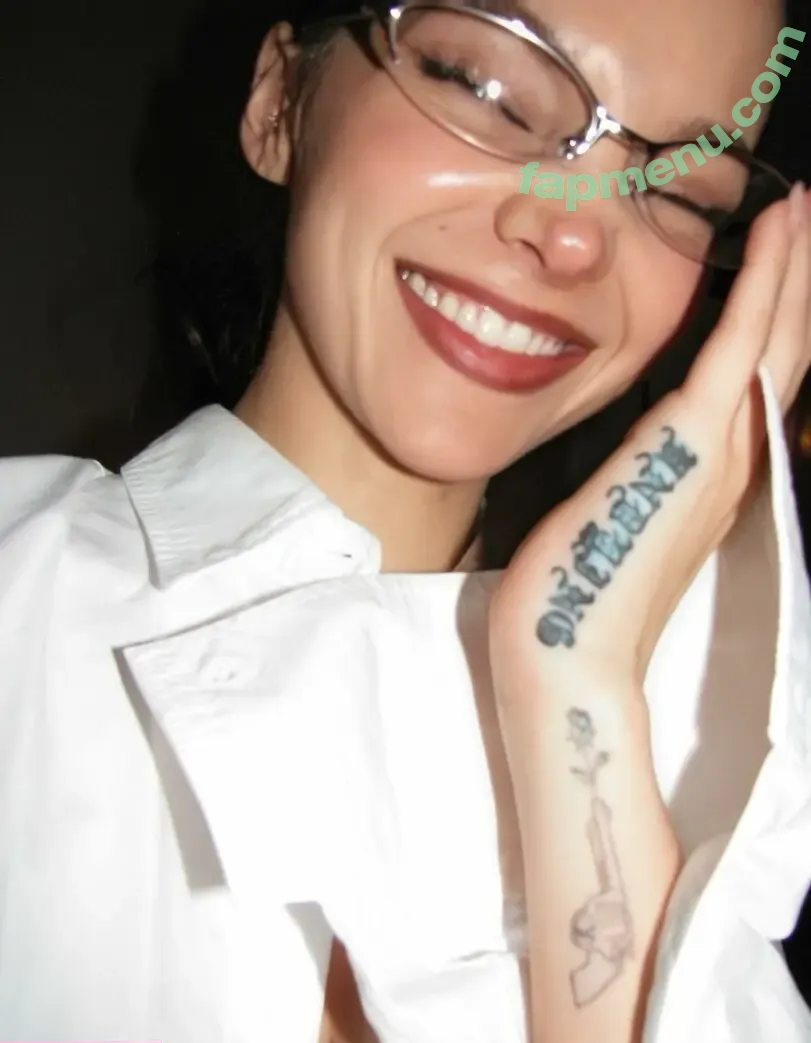 Dove Cameron nude photo #0740 (DoveCameron / darkwingdove / officialdovecameron)