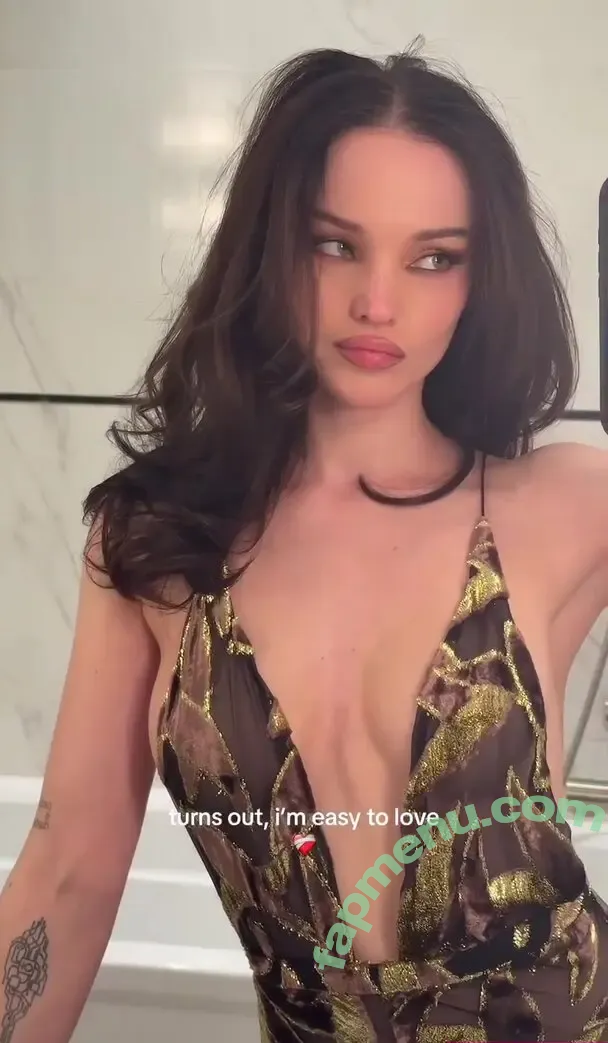 Dove Cameron nude photo #0745 (DoveCameron / darkwingdove / officialdovecameron)