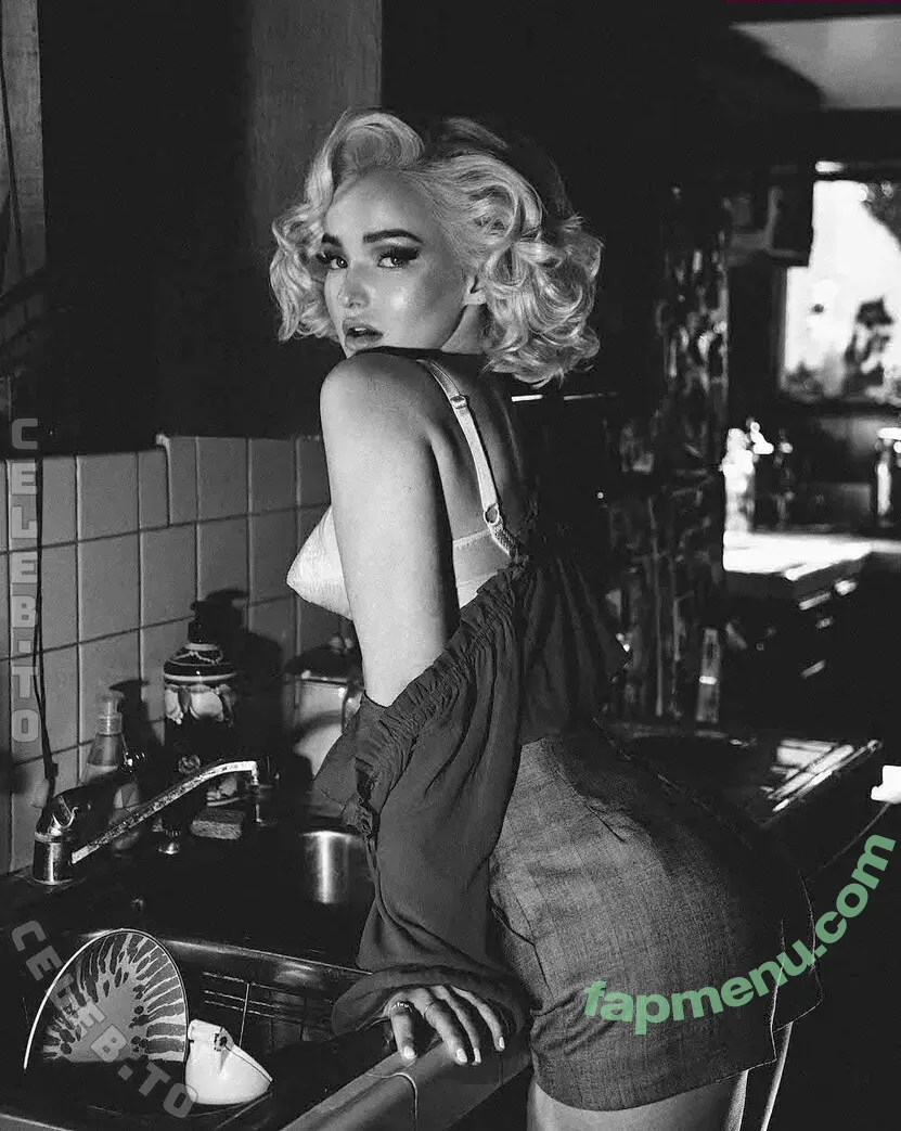 Dove Cameron nude photo #0762 (DoveCameron / darkwingdove / officialdovecameron)