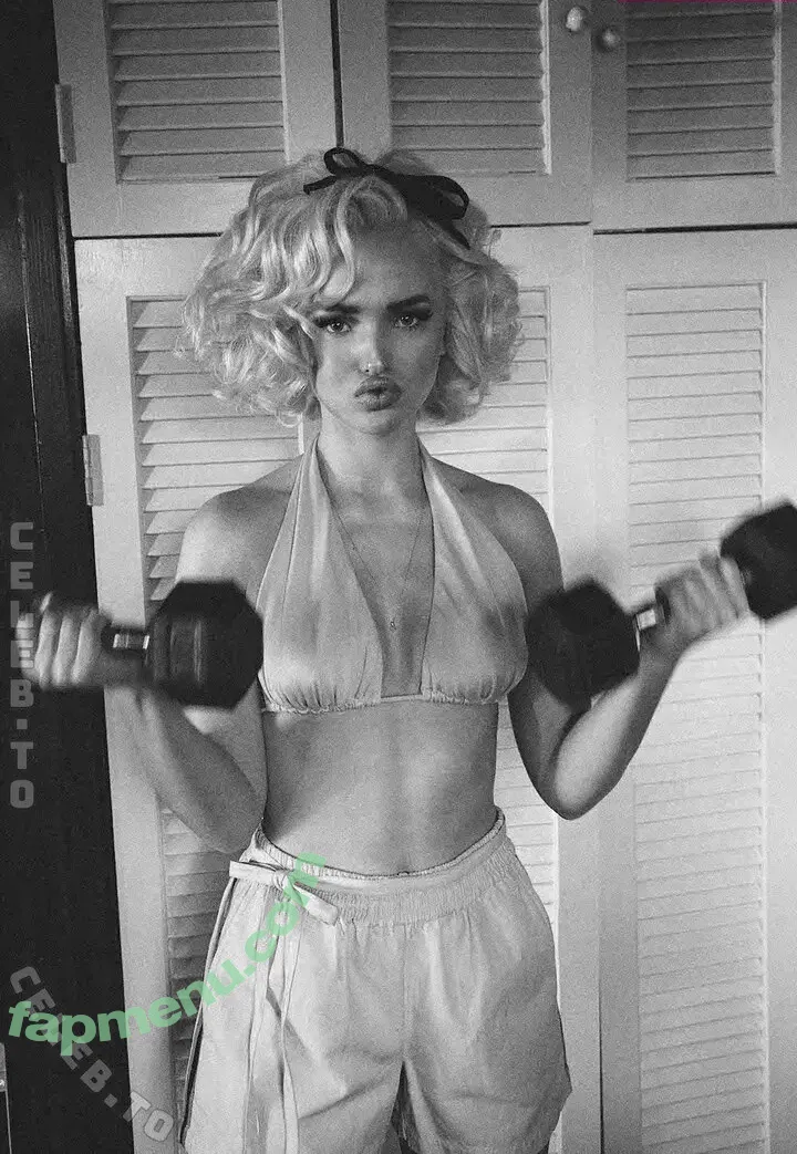 Dove Cameron nude photo #0764 (DoveCameron / darkwingdove / officialdovecameron)