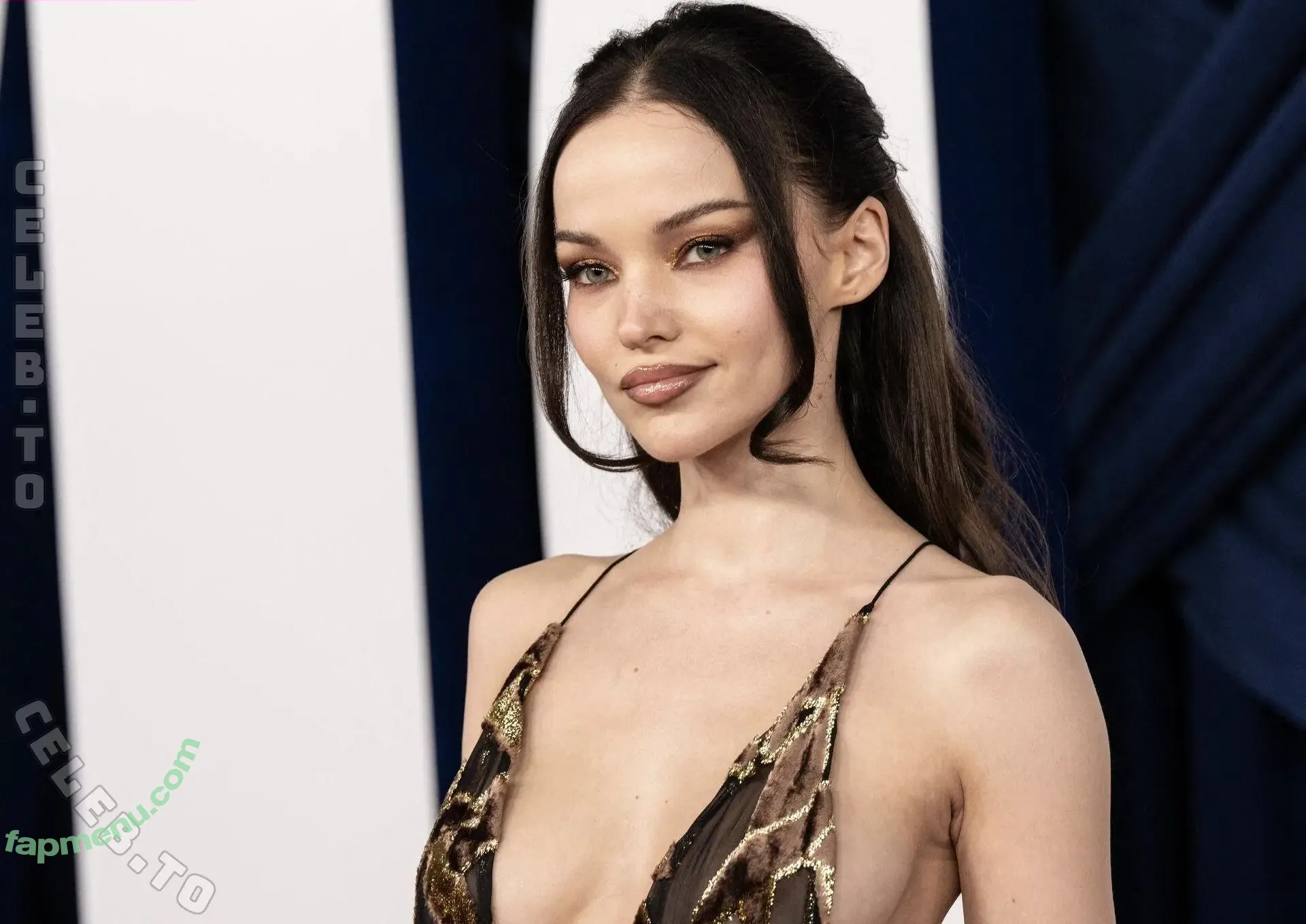 Dove Cameron nude photo #0788 (DoveCameron / darkwingdove / officialdovecameron)