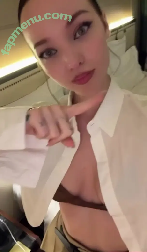 Dove Cameron nude photo #0796 (DoveCameron / darkwingdove / officialdovecameron)