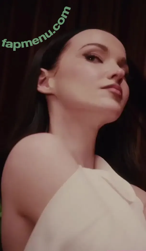 Dove Cameron nude photo #0826 (DoveCameron / darkwingdove / officialdovecameron)