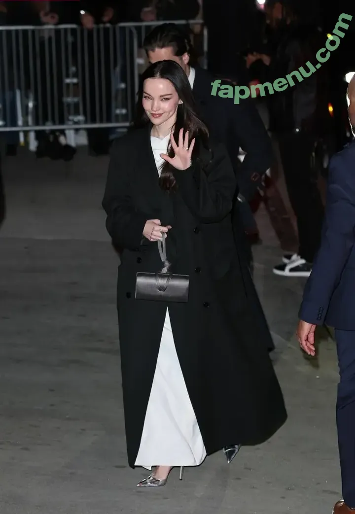 Dove Cameron nude photo #0837 (DoveCameron / darkwingdove / officialdovecameron)