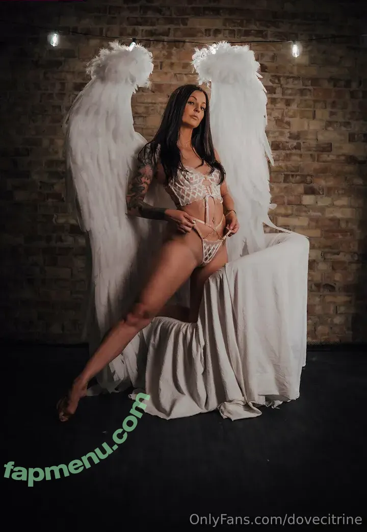 dovecitrine nude photo #0005 (dove.citrine)