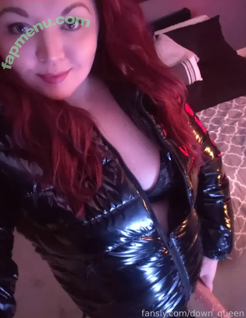 down_queen nude photo #0020 (down_queen)
