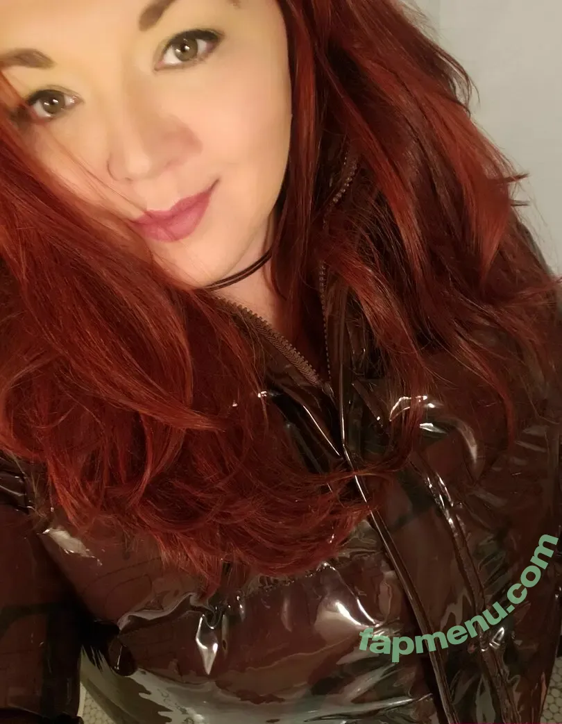 down_queen nude photo #0045 (down_queen)
