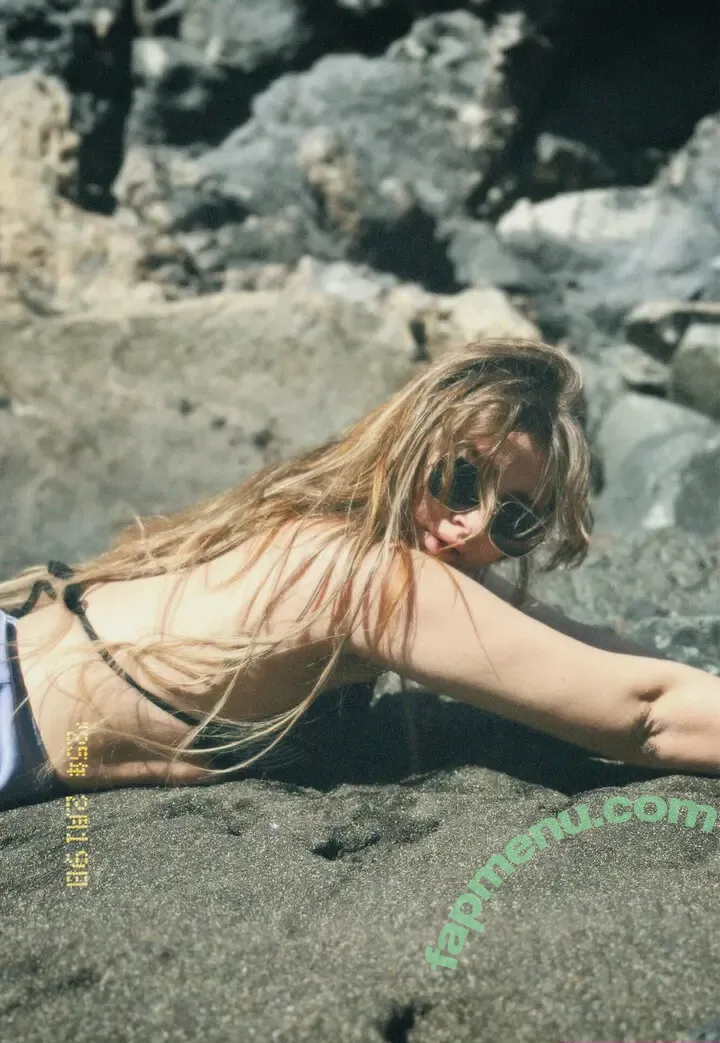 dr_daniela nude photo #0064 (dr_daniela)