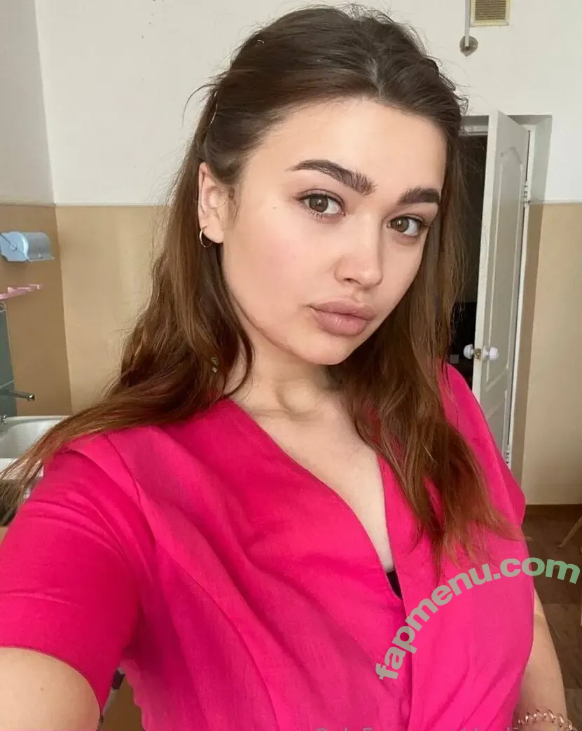 dr_daniela nude photo #0089 (dr_daniela)