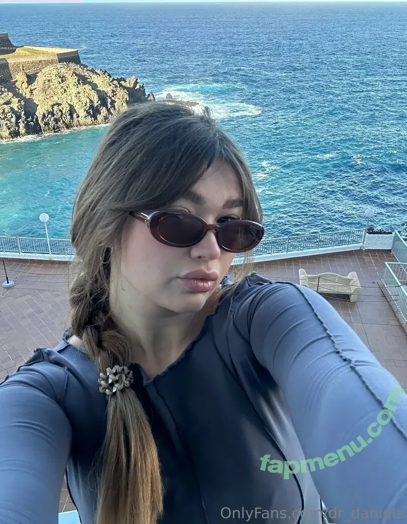 dr_daniela nude photo #0126 (dr_daniela)