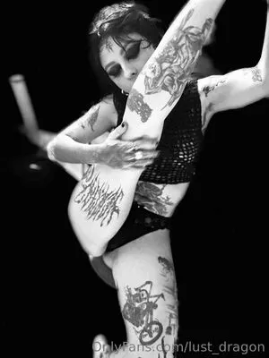 draken_lady / Lust Dragon / iamthedragonlady / yo-landi_black nude photo #0068