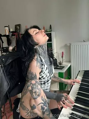 draken_lady / Lust Dragon / iamthedragonlady / yo-landi_black nude photo #0087