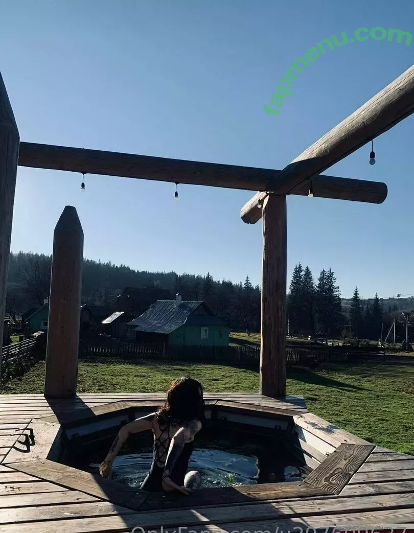 draken_lady nude photo #0085 (Lust Dragon / iamthedragonlady / yo-landi_black)