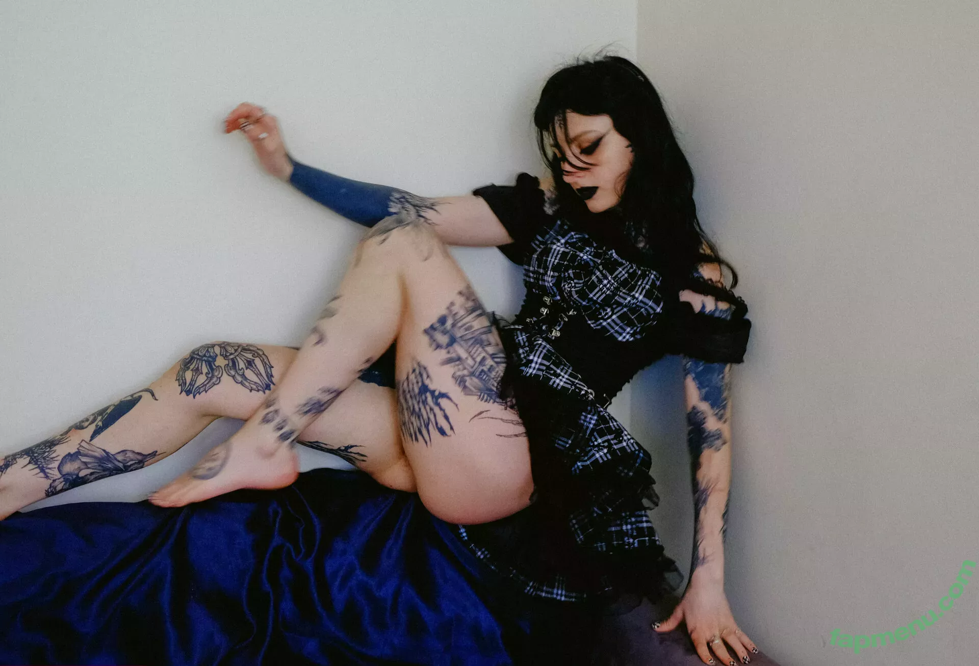 draken_lady nude photo #0215 (Lust Dragon / iamthedragonlady / yo-landi_black)