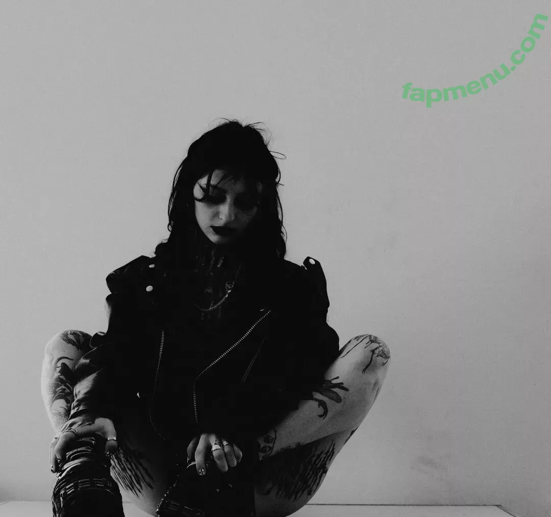 draken_lady nude photo #0226 (Lust Dragon / iamthedragonlady / yo-landi_black)