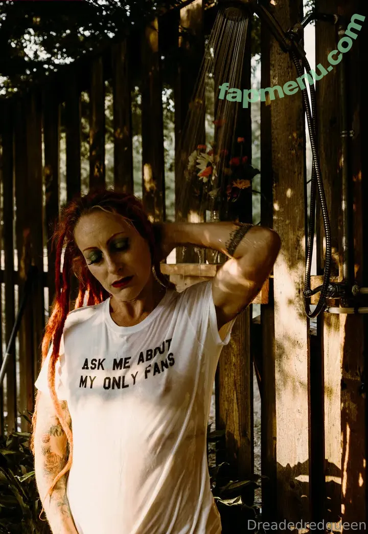 dreadedredqueen.free nude photo #0001 (dreadredqueen)