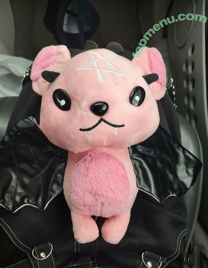 dreadpirate.riyu nude photo #0009 (dreadpirate.riyu)