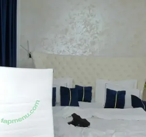 Dreamevy nude photo #0036