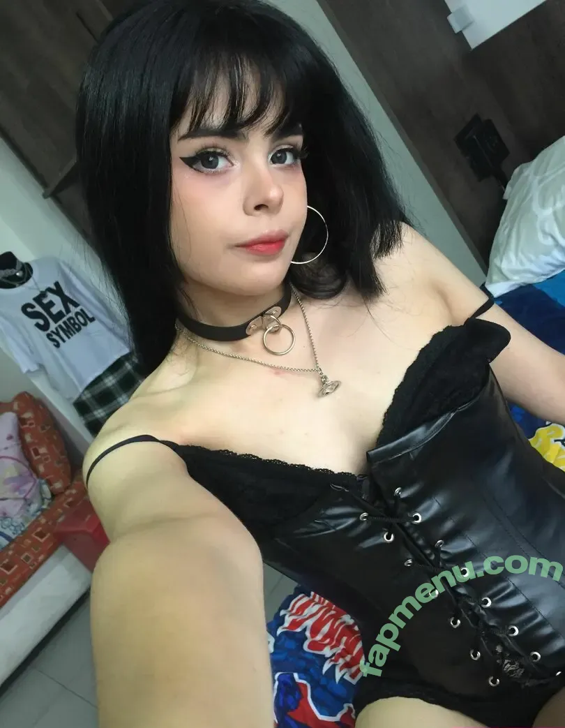 dreamyemily nude photo #0020 (Emily / Sensitive-Age4272)