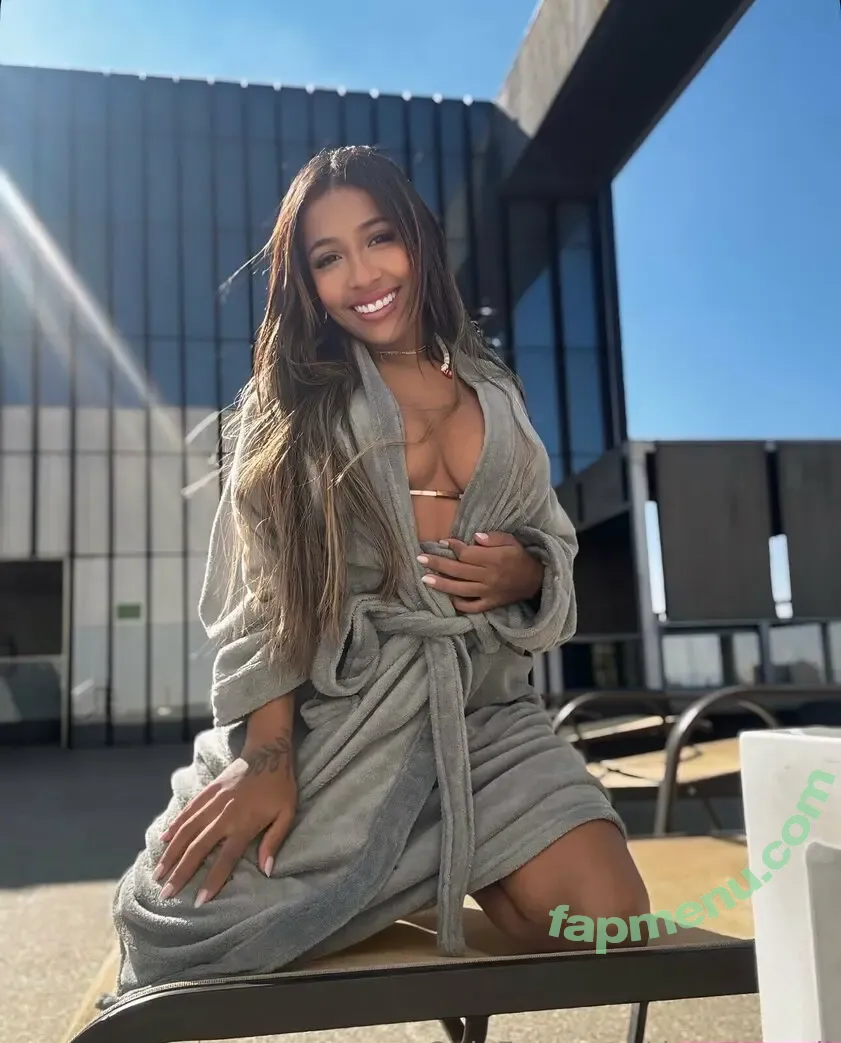 dreamymoli nude photo #0032 (dreamymoli)