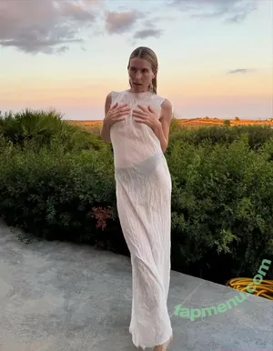 Dree Hemingway / dreelouisehemingway nude photo #0017