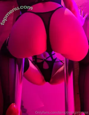 DresslessDi / cw / temptress.princess nude photo #0005