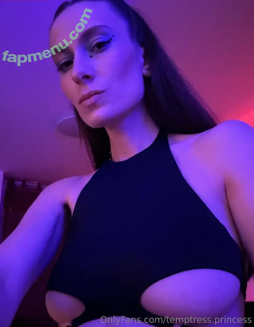 DresslessDi nude photo #0009 (cw / temptress.princess)