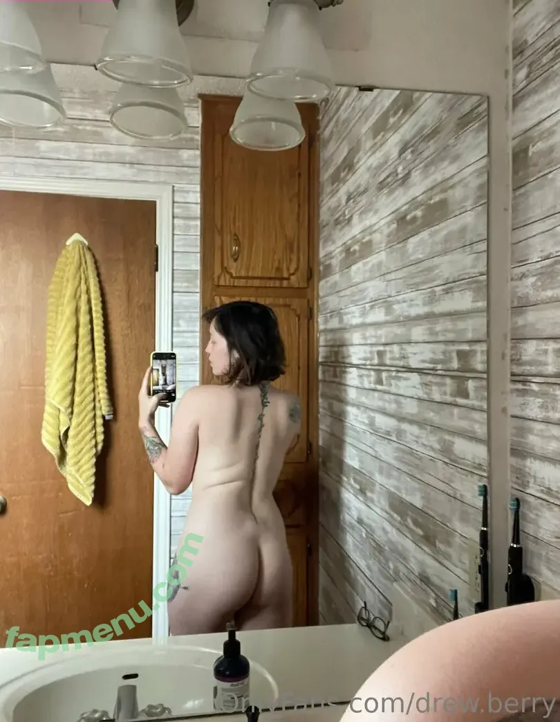 Drew Berry nude photo #0064 (drew.berry / drewberry15)