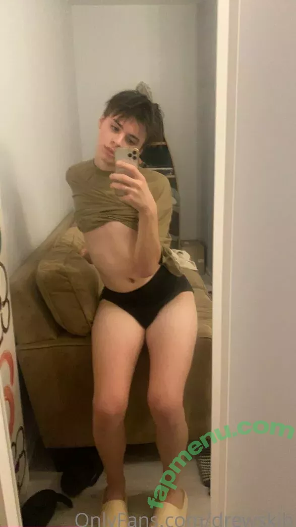 drewskib nude photo #0001 (boyclose_)