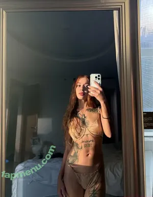  nude photo #0002